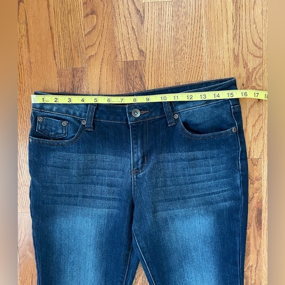 RARE Revolt VTG Flare/Bellbottom Jeans. Junior Size 9. Never worn. - Picture 9 of 15